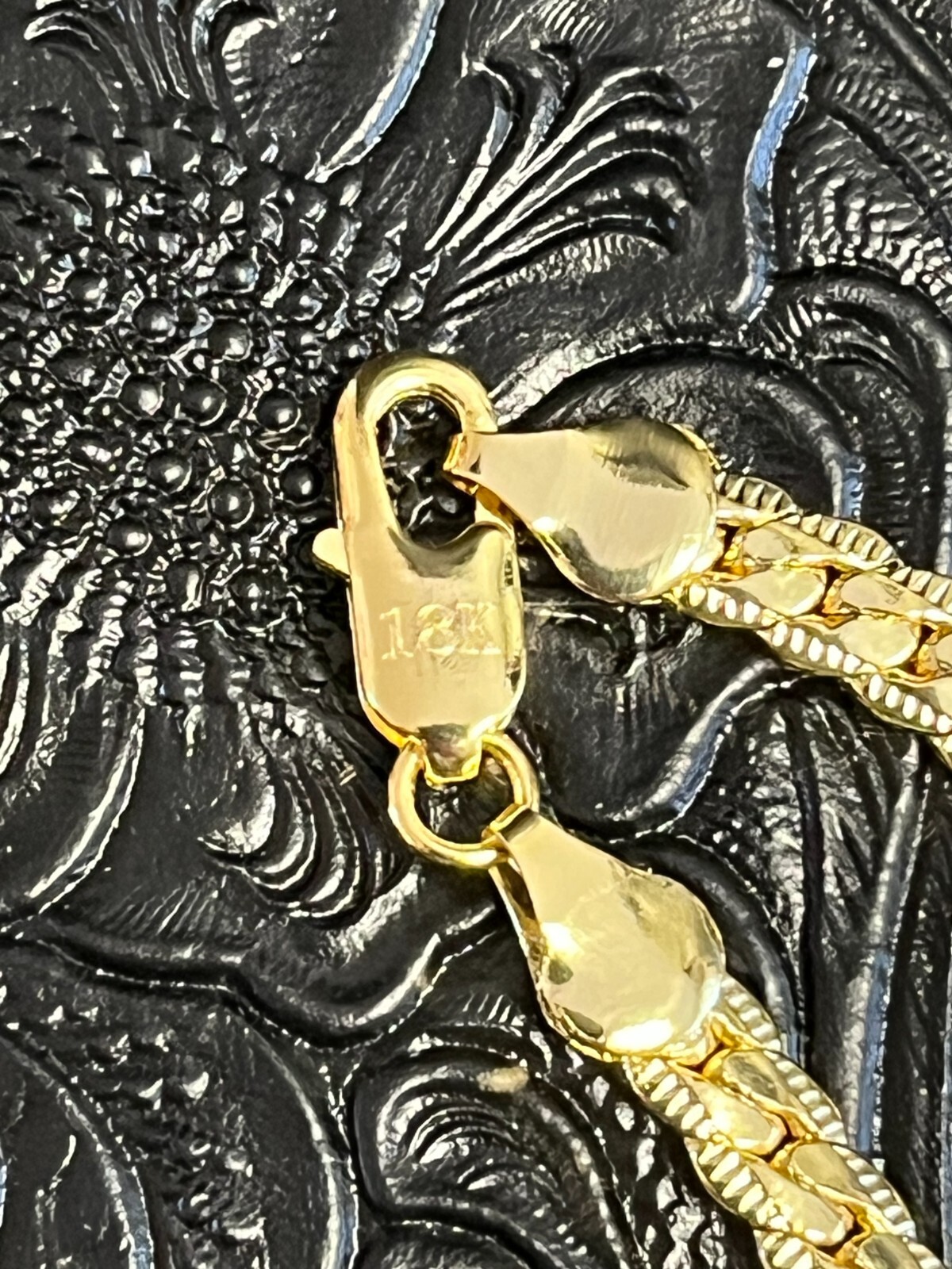 Super Nice 18K Gold Plated Sideways Chain 6mm Wide 20″ Long -Fast Free Shipping