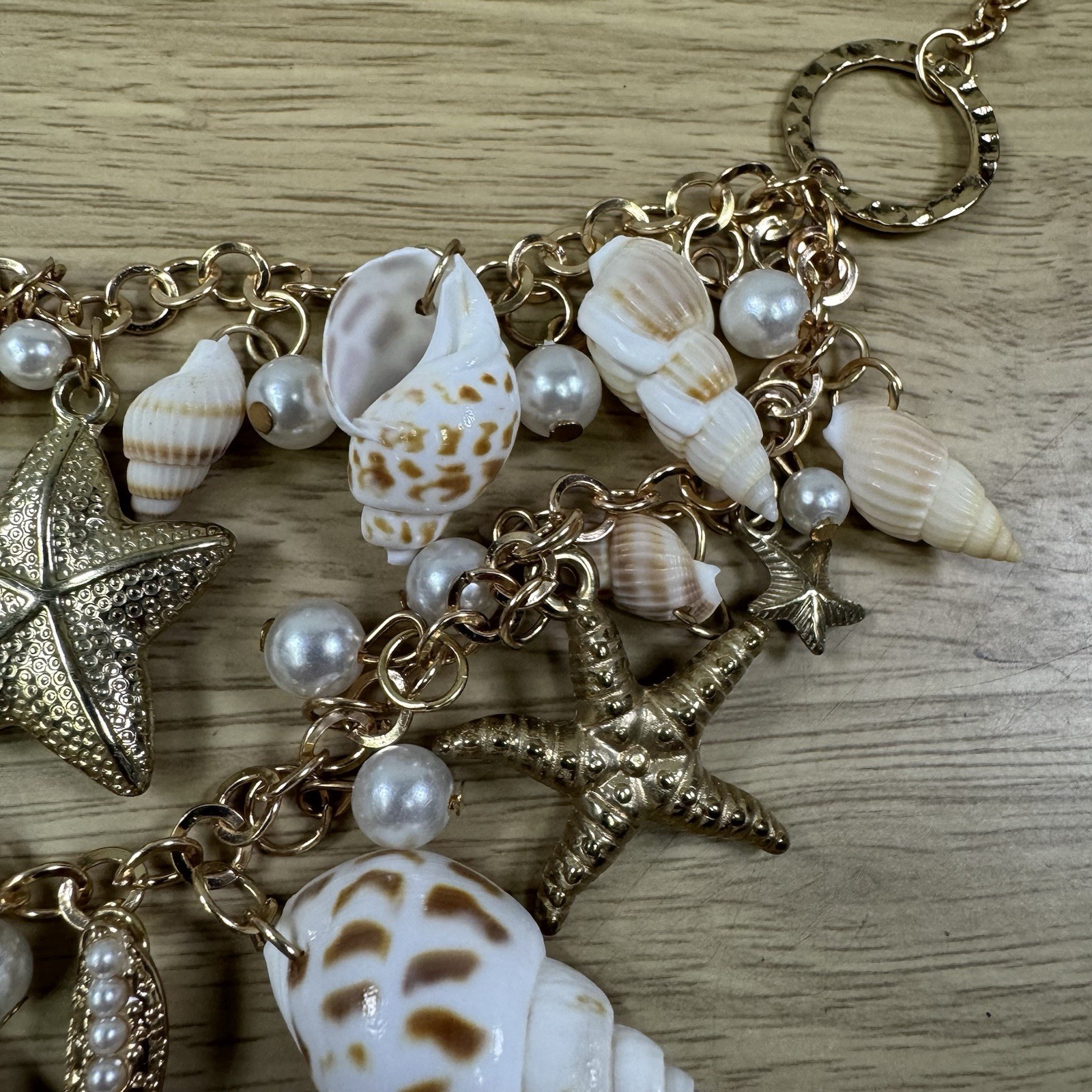 BETSEY JOHNSON PEARL BEACH CHARMS SEA SHELLS NECKLACE STARFISH CONCH SHELLS