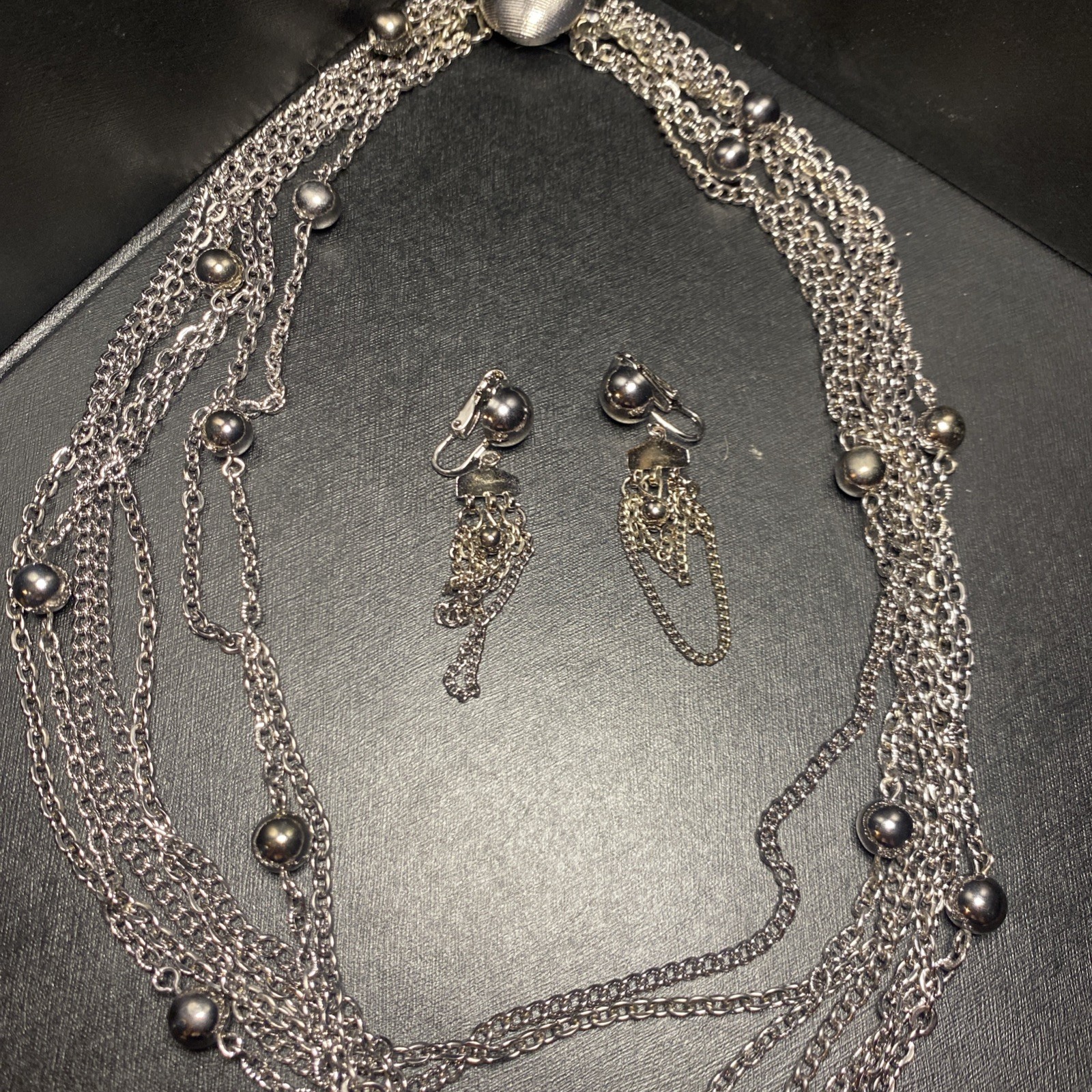 VTG Retro 7 Strand Gunmetal Silver toned Chain + Ball Necklace Earrings Set