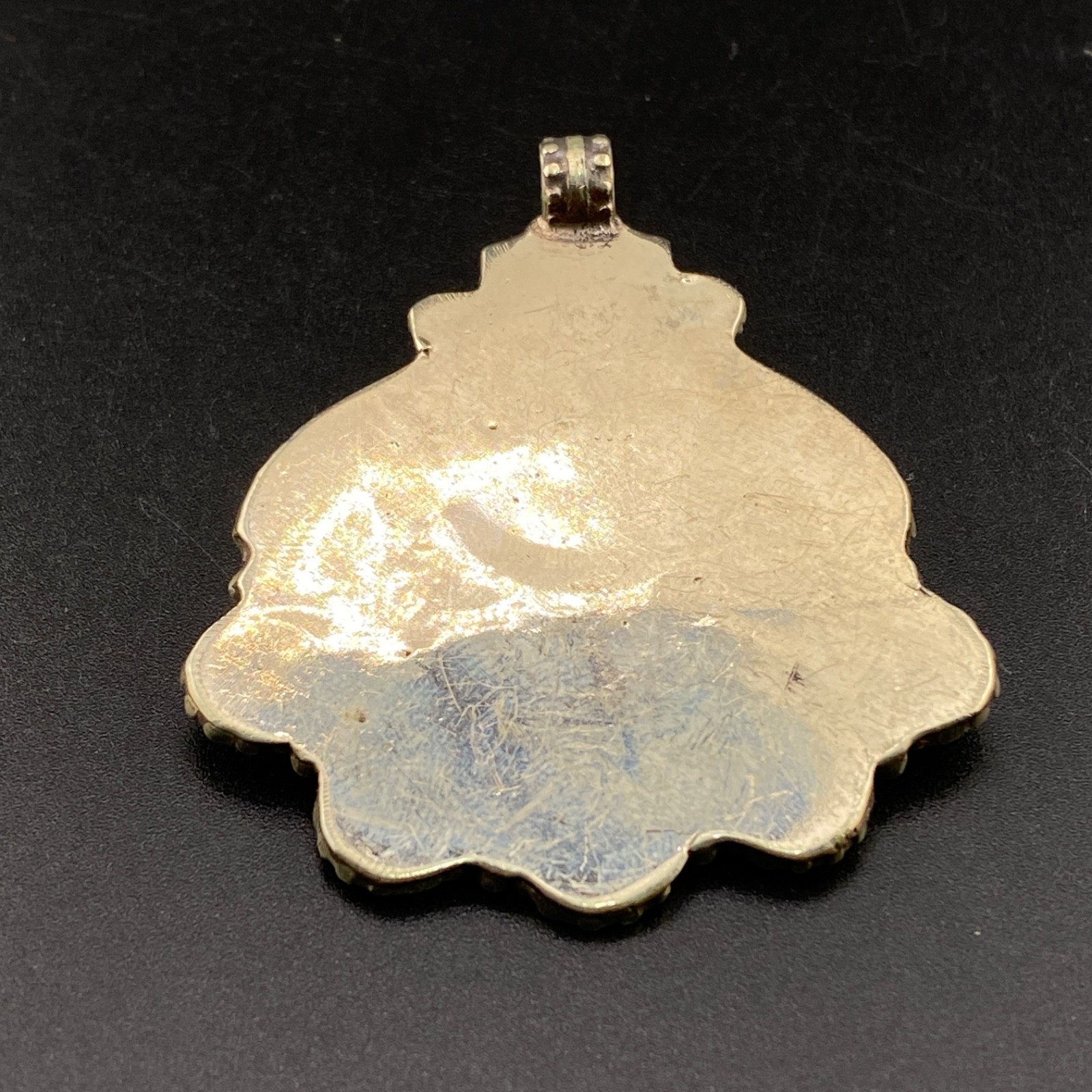 Beautiful flower design Tibetan handmade beautifully crafted pendant