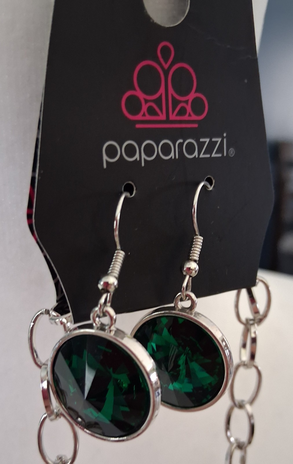 Paparazzi Silver Tone Necklace Round Green Crystal Charm Pendant & Bracelet