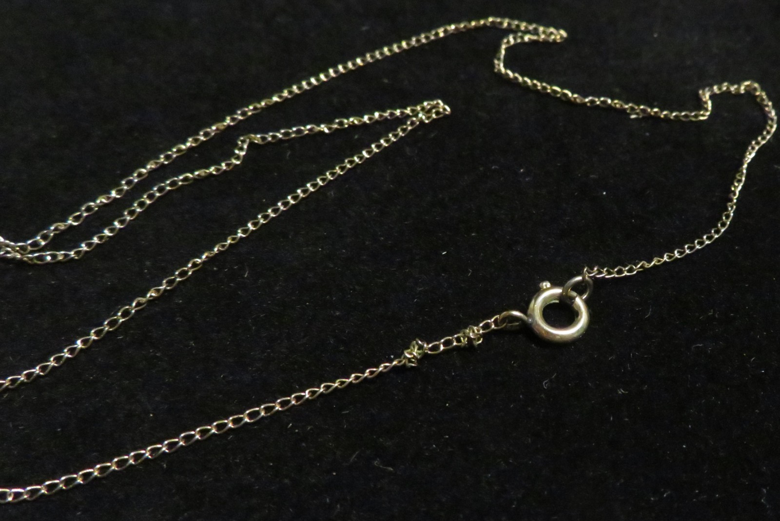 Gold Tone Star Pendant Necklace Minimalist Dainty Cable Chain 15in Knoted 12kGF