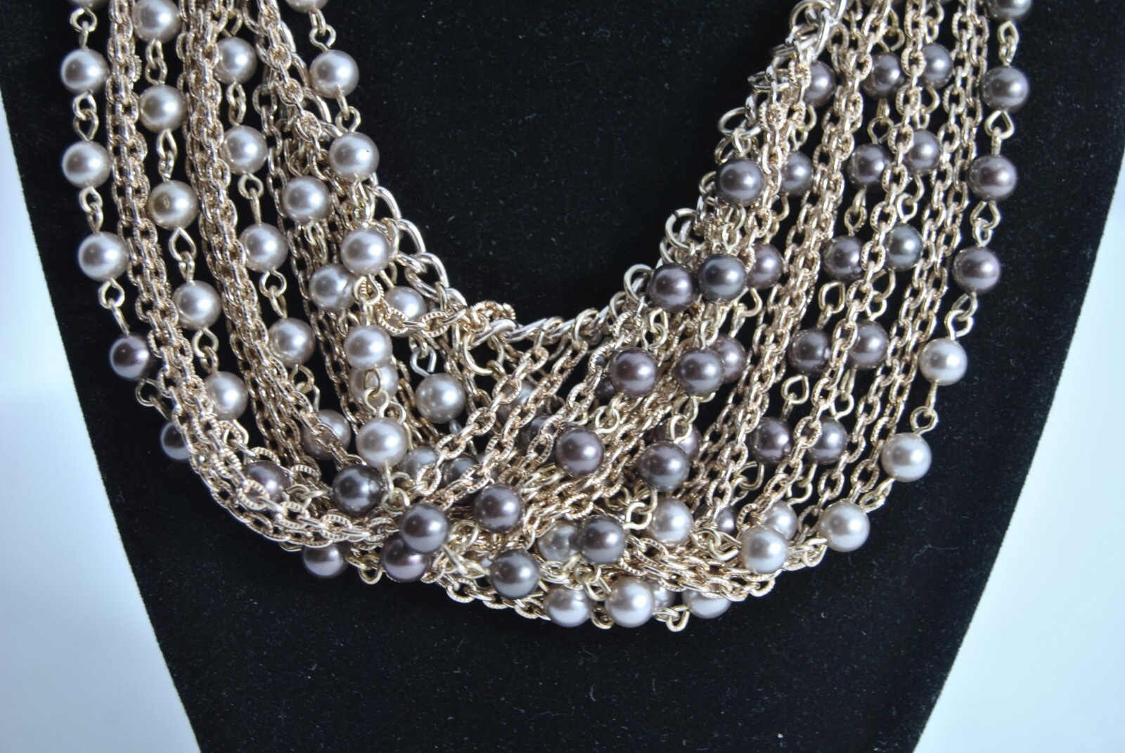 Swirl Faux Pearl Choker Necklace Multicolor Silver and Gold 14 inches