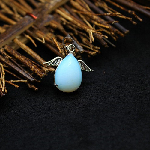 25*24mm Natural Stone Crystal Gemstone Angel Wing Pendant Unisex Adult Jewelry