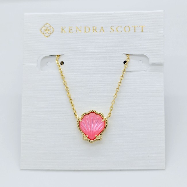 New Kendra Scott Brynne Gold Short Pendant Necklace In Pink Blush Shell