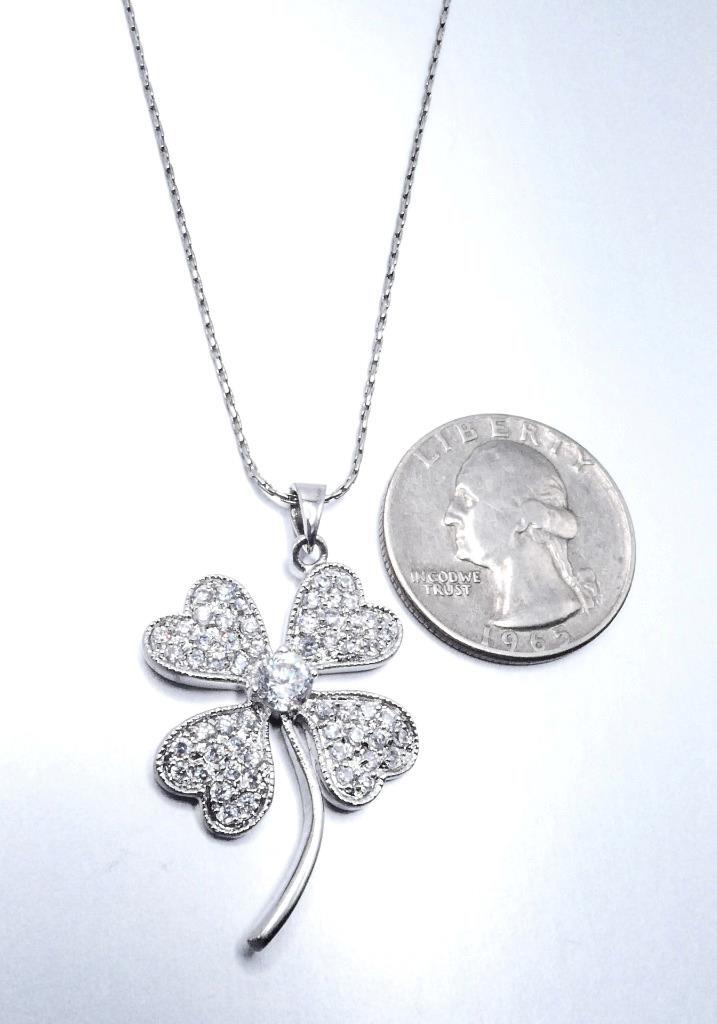 NEW 18kt White Gold Plated Crystals Four Leaf Clover Flower Pendant 16″ Necklace