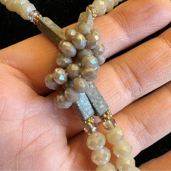 Beautiful Lariat Necklace Multi Wear Faceted Beads with Leather Tassel