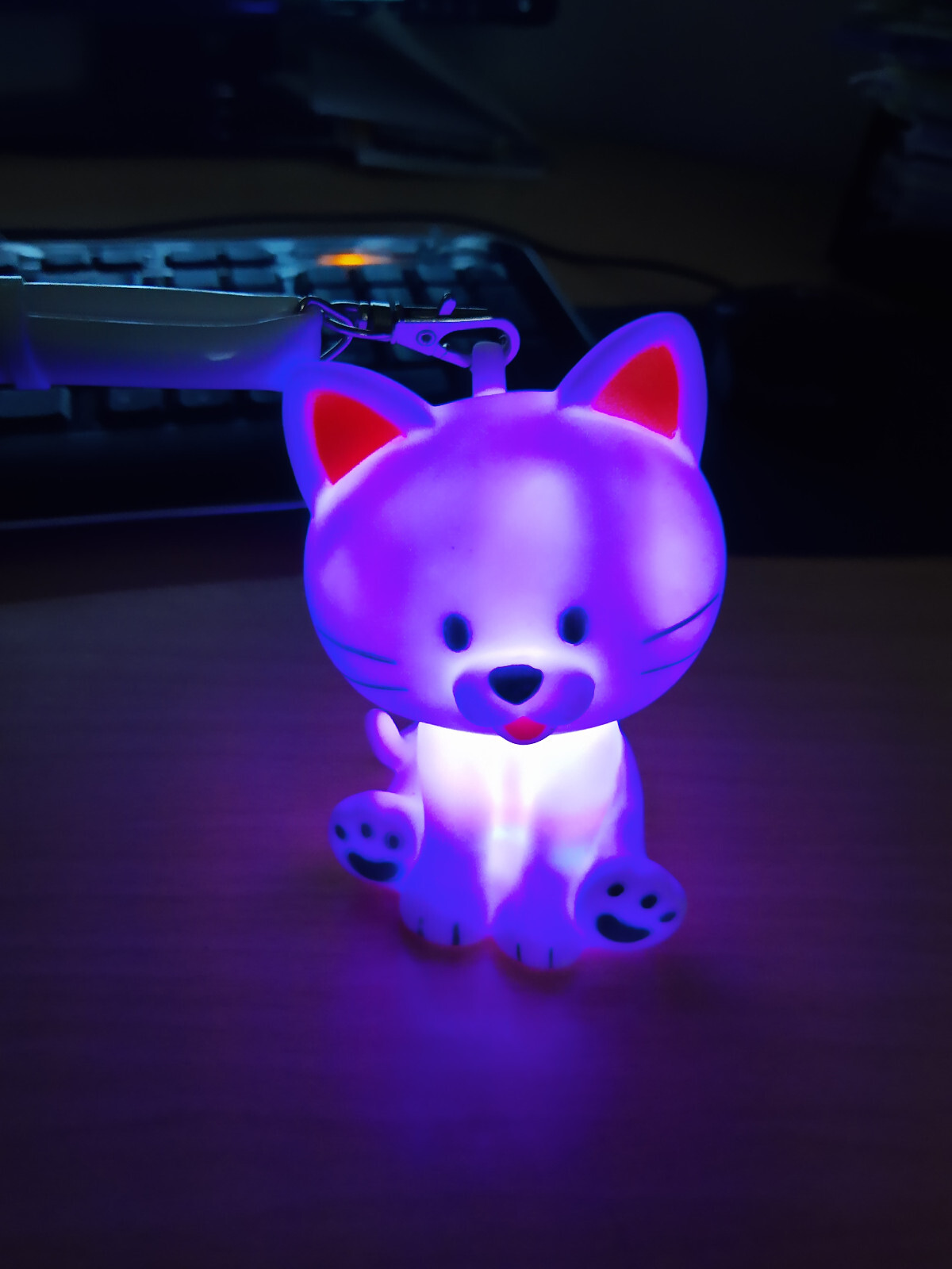 Concert WHITE CAT Multi-Function GLOW Necklace for Adults OR Kids! AWESOME FUN!