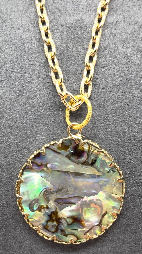 Necklace Gold Tone 28 mm Round Earth Tone Abalone on 24″ Gold Stamped Chain