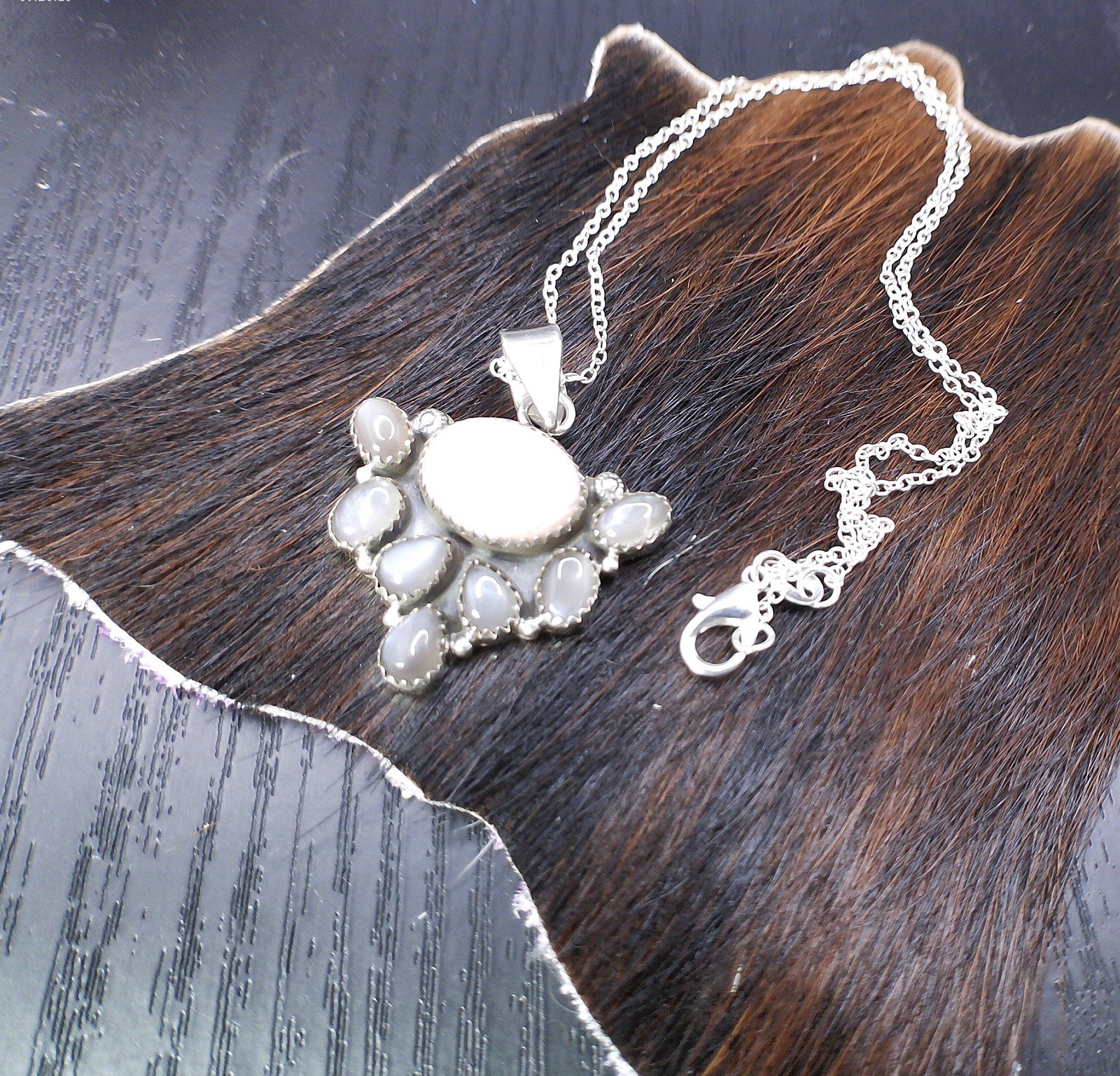 Genuine Queen Pink Conch & Moonstone Pendant with 925 Sterling Silver Chain