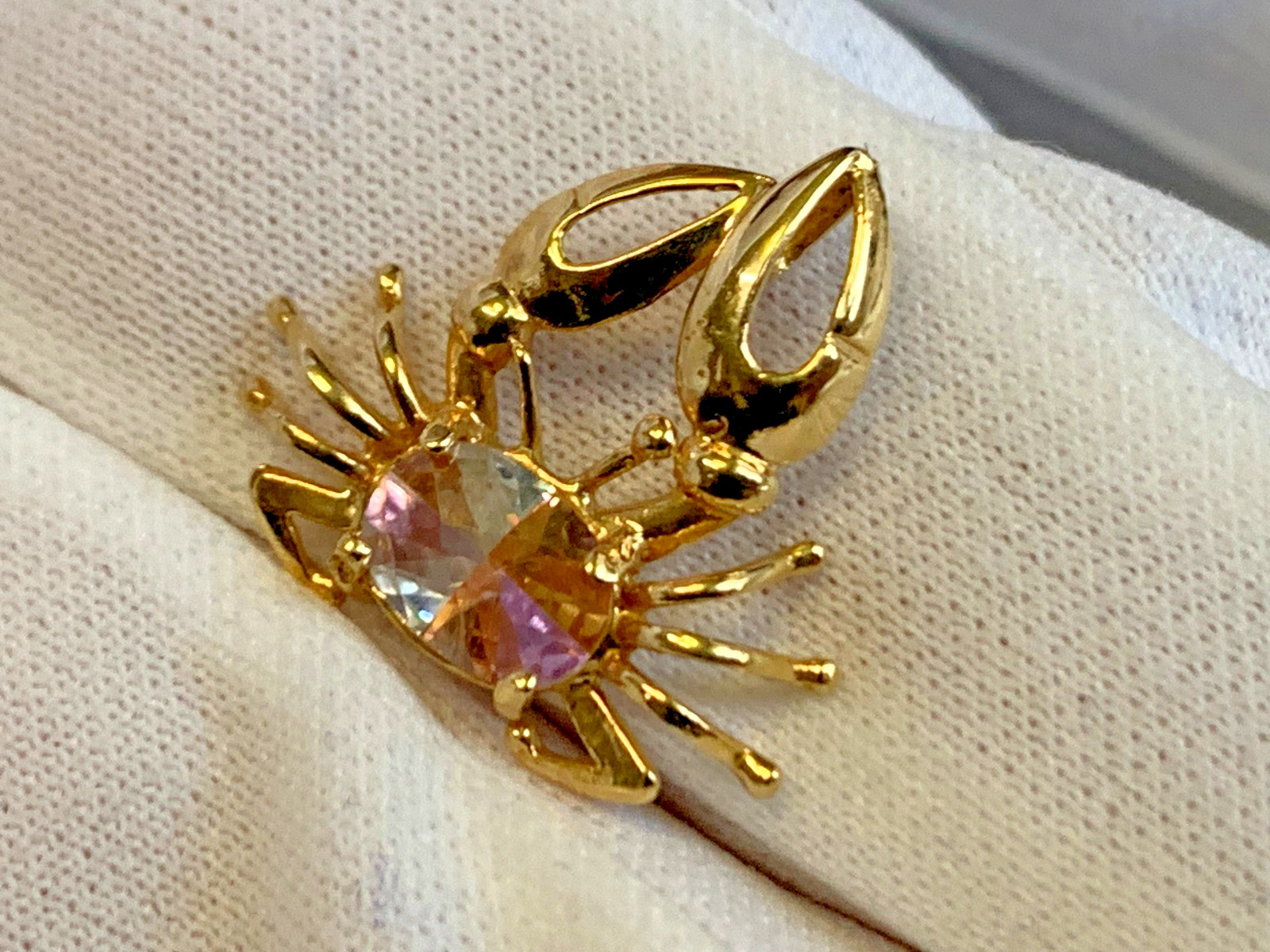 14K Yellow Gold Crab Pendant 1.47g Fine Jewelry Multicolor Stone Charm *READ*