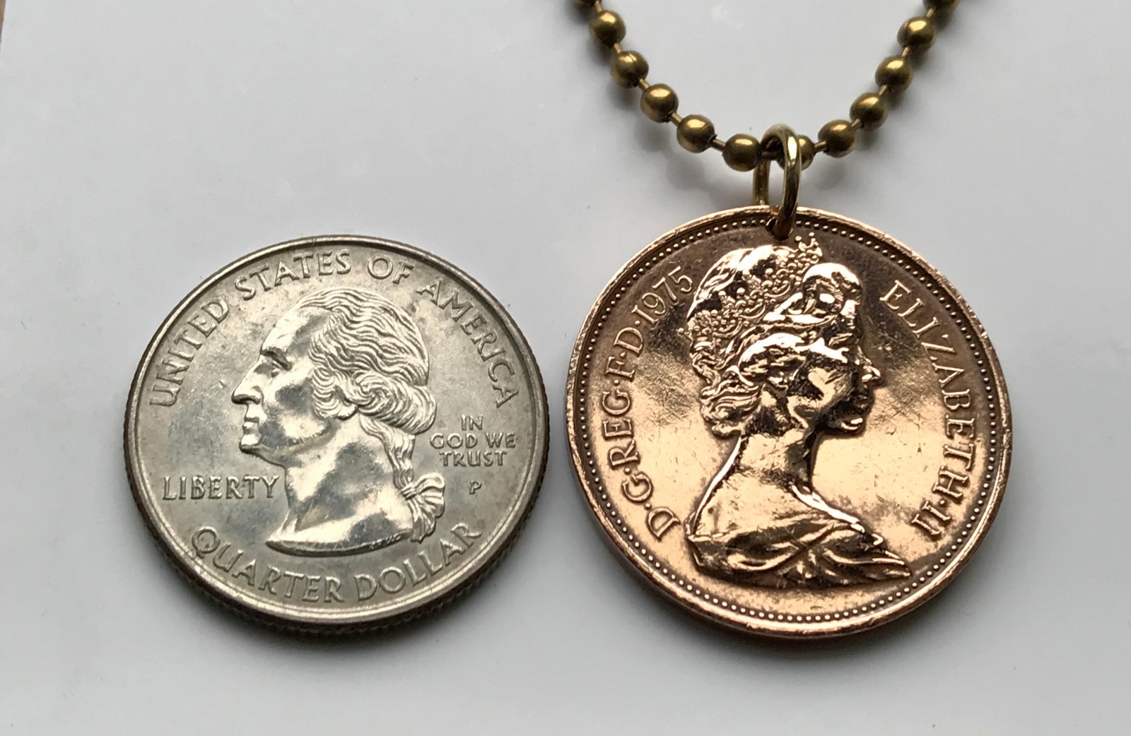 UK 2 Pence coin pendant Prince of Wales plume Welsh ostrich Cardiff Brit n000236