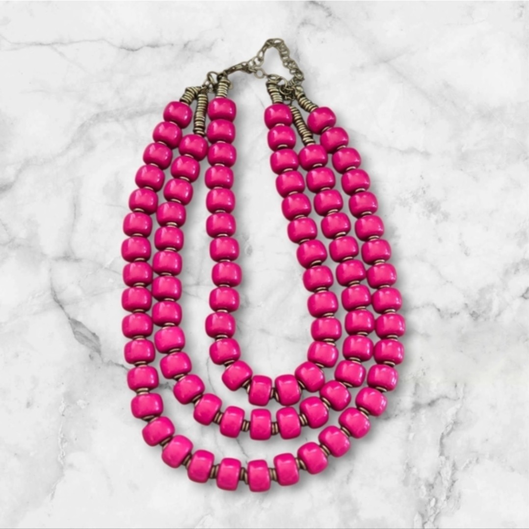 Pink Beaded Necklace Statement Acrylic Fashion Costume Hook Closure Undated