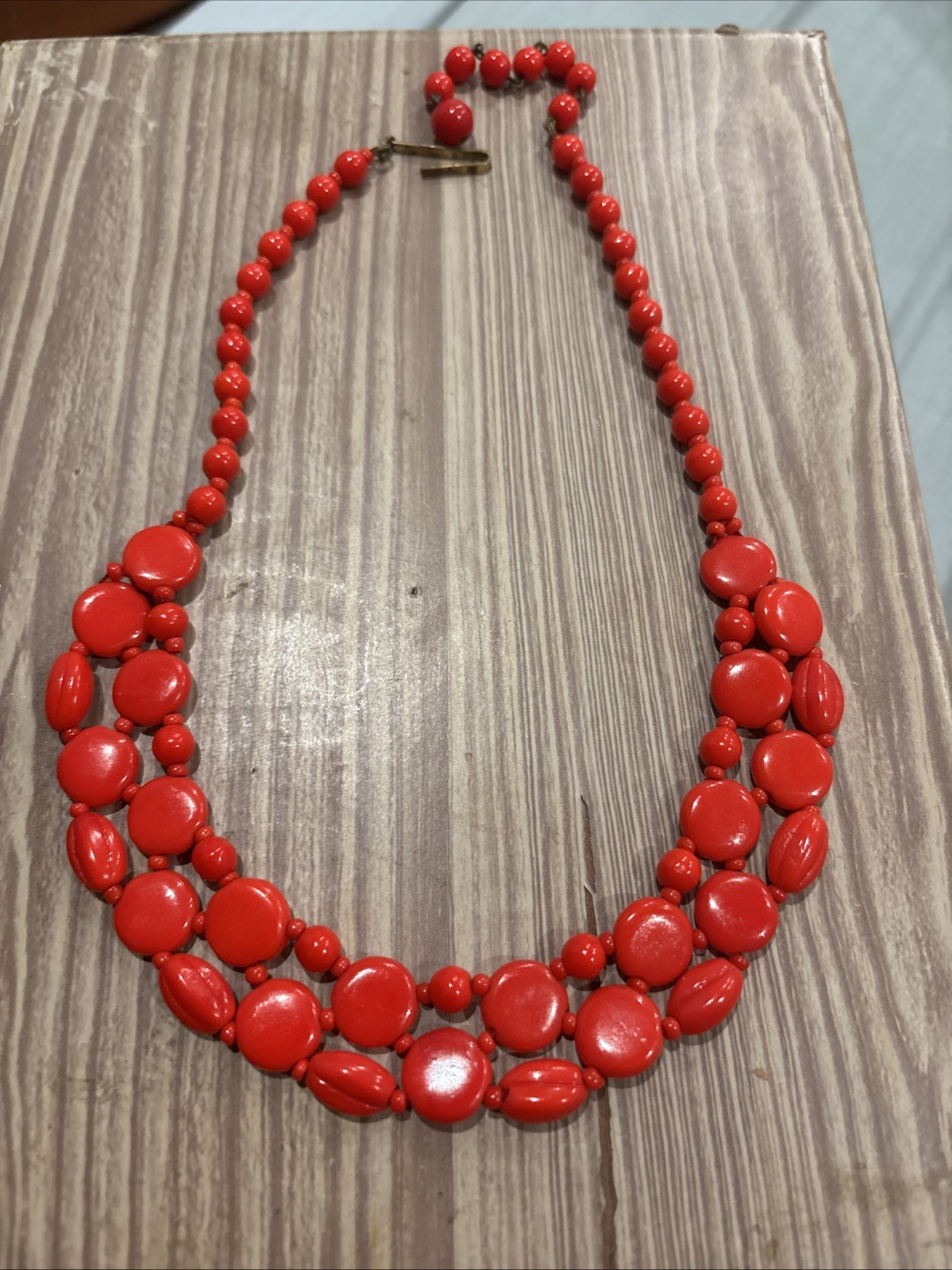 V Pretty Orange Color Necklace, Fashion Jewelry Necklace For Women And Girls