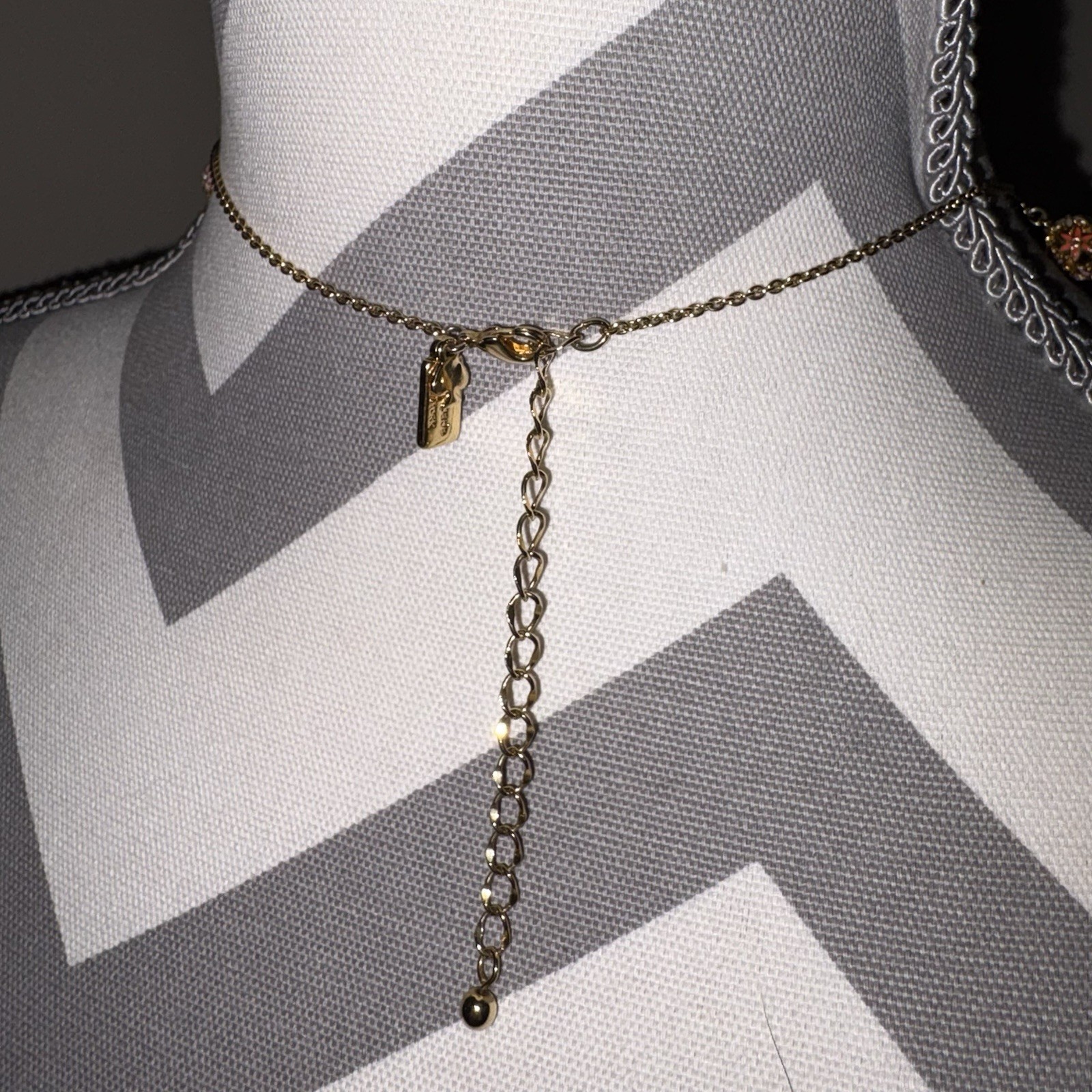 Kate Spade New York Wallflower Ball Necklace Pink/ gold Filigree Adjustable 20”