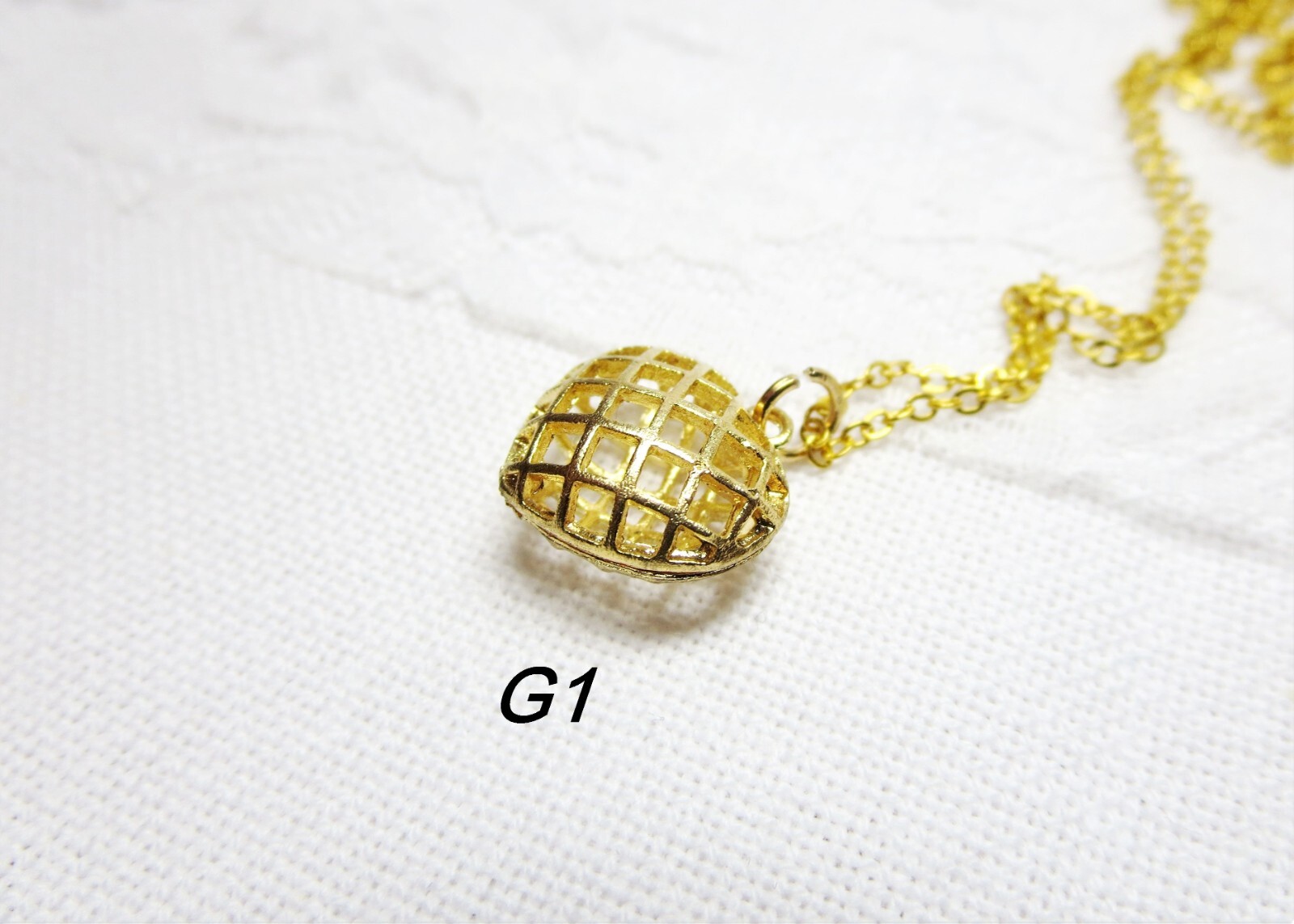 Heart Love Necklace, Valentine’s Day Gift, Gold Heart Necklace, Gift for Mom