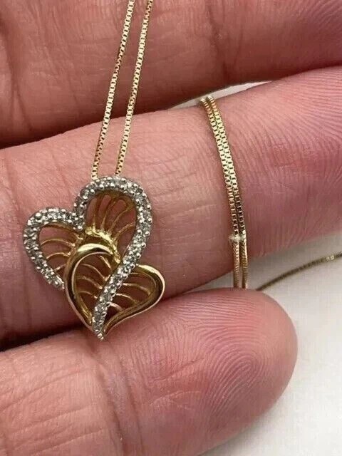 2Ct Round Cut Simulated Diamond Women’s Heart Pendant In 14K Yellow Gold Plated