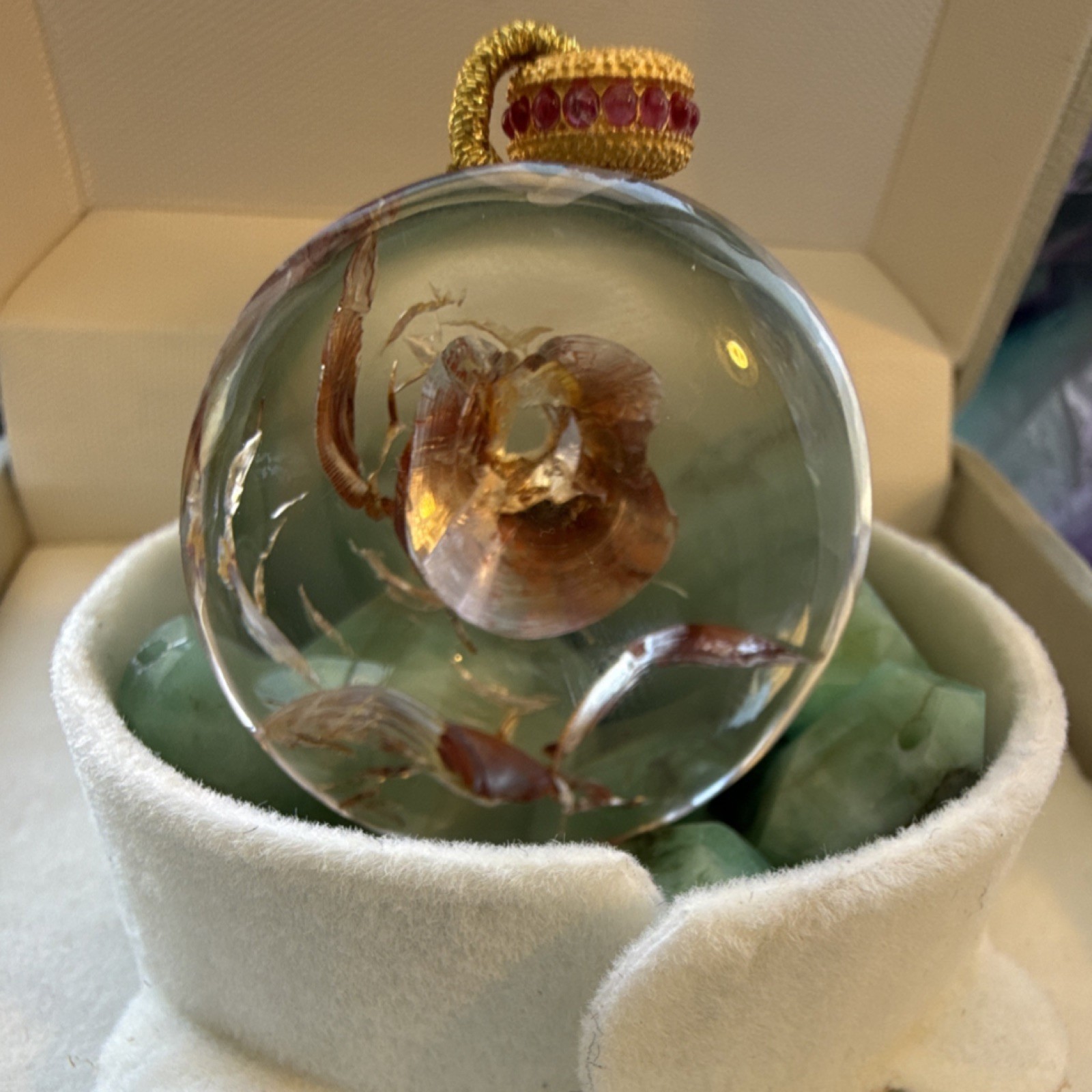 Natural Golden healer quartz pendant with a natural rose figure and 925 bail