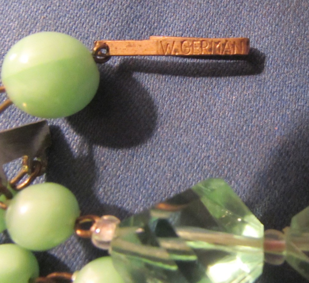 VINTAGE WEST GERMANY TRIPPLE STAND GREEN BEADED LUCITE NECKLACE 19”