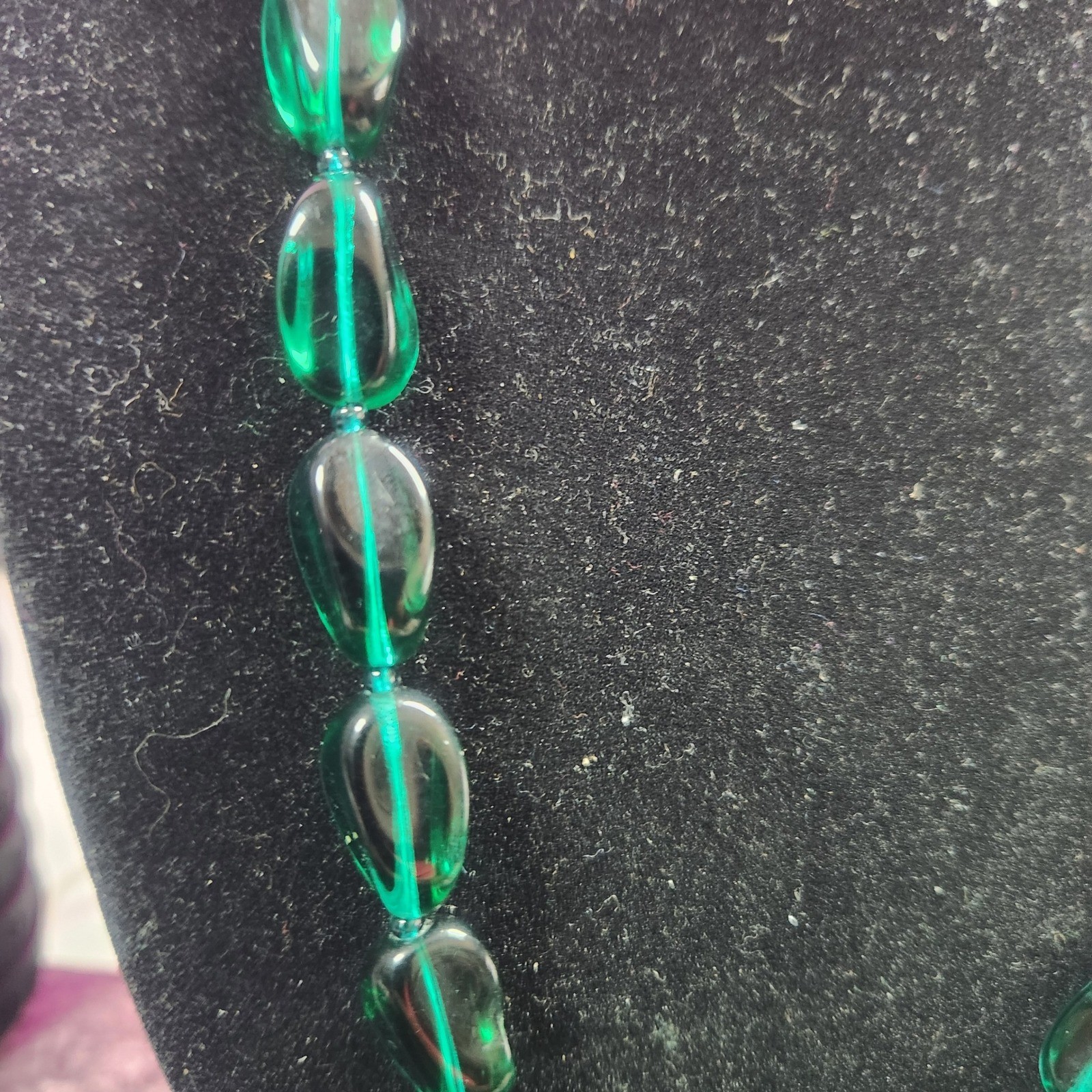 Vintage Emerald Green Glass Bead Necklace Tumbled Pebble Statement Jewelry Gold