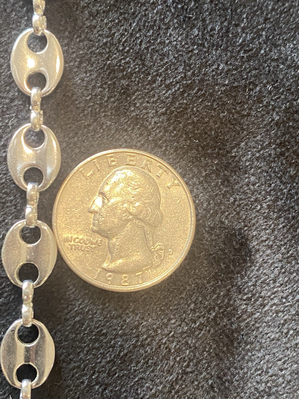 18” puffed “Gucci” link/coffee bean or marina chain Silver Tone necklace chain