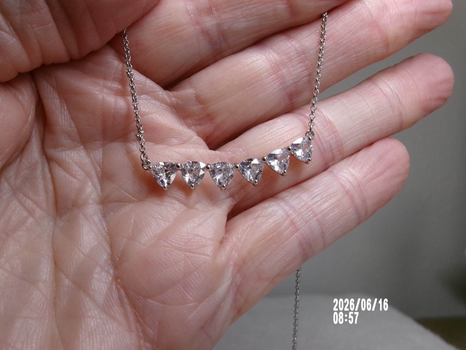 BOMB PARTY SILVERTONE RHODIUM PLATED TRILLION 6 STONE BAR STATIONARY PENDANT 18″