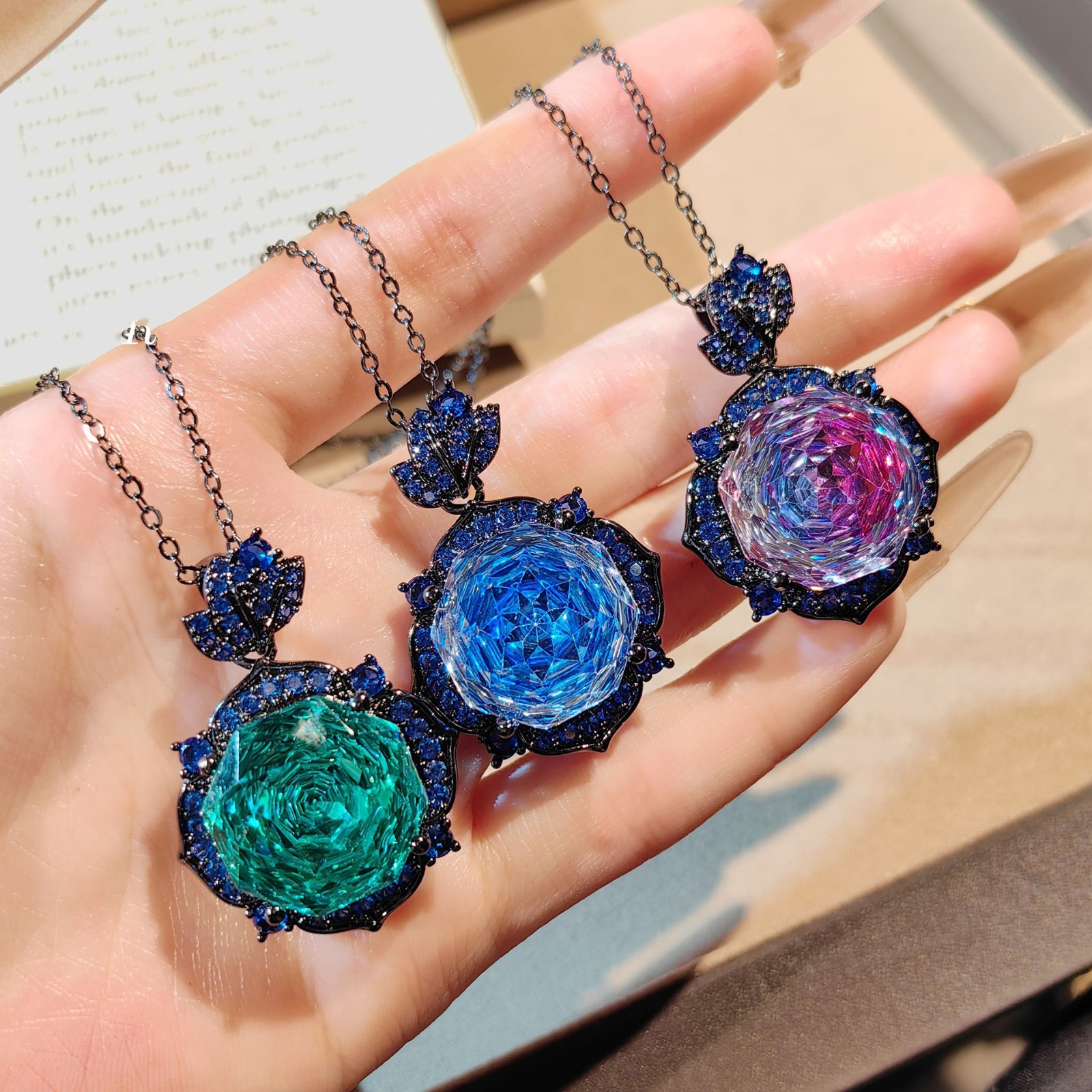 New 18mm Rose Cut Bi Color Tourmaline Gems Women Necklace Pendant Black Gold