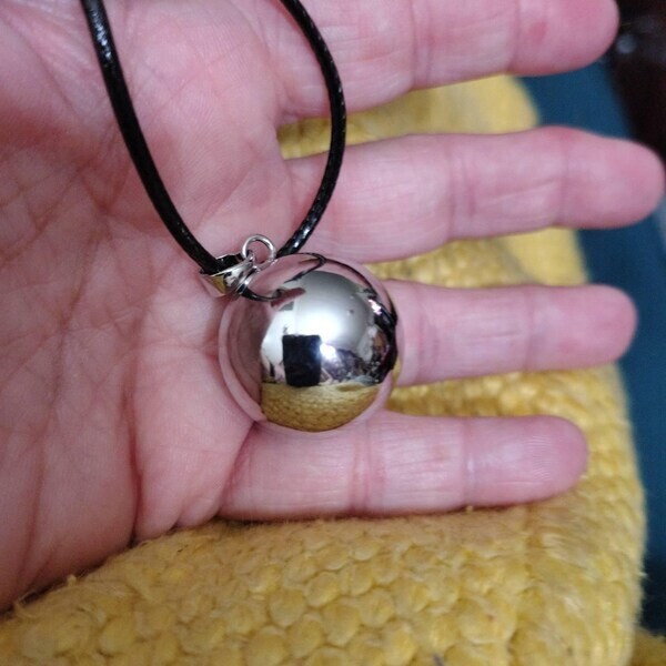 New 25mm Harmony Ball Round Silver Tone Chime Bell Bead Charm Pendant Necklace