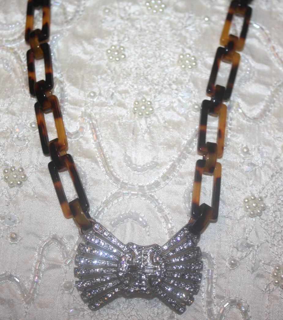 J Crew Bow Rhinestone Tortoise Shell Link 20 1/2″ Necklace