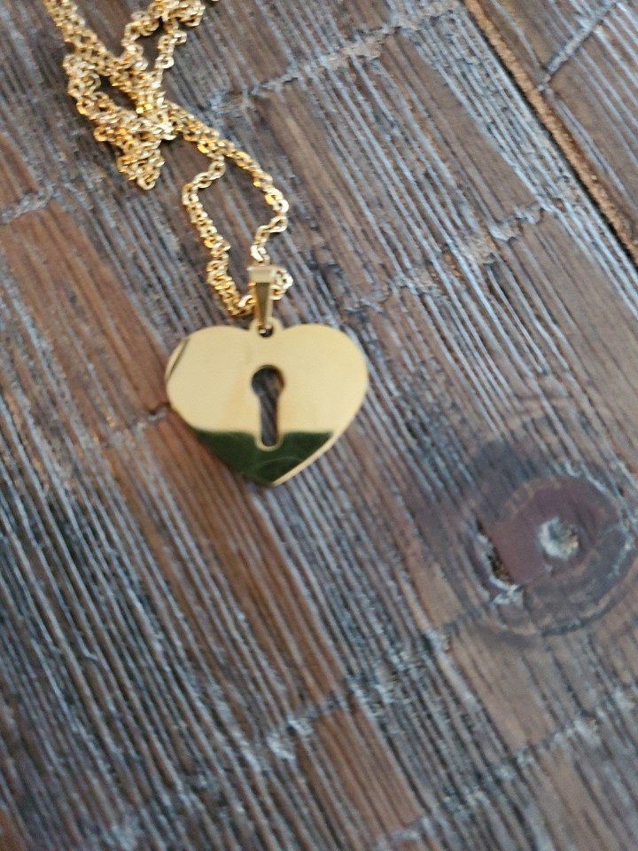 Heart and Lock Chain Necklace Gold Tone