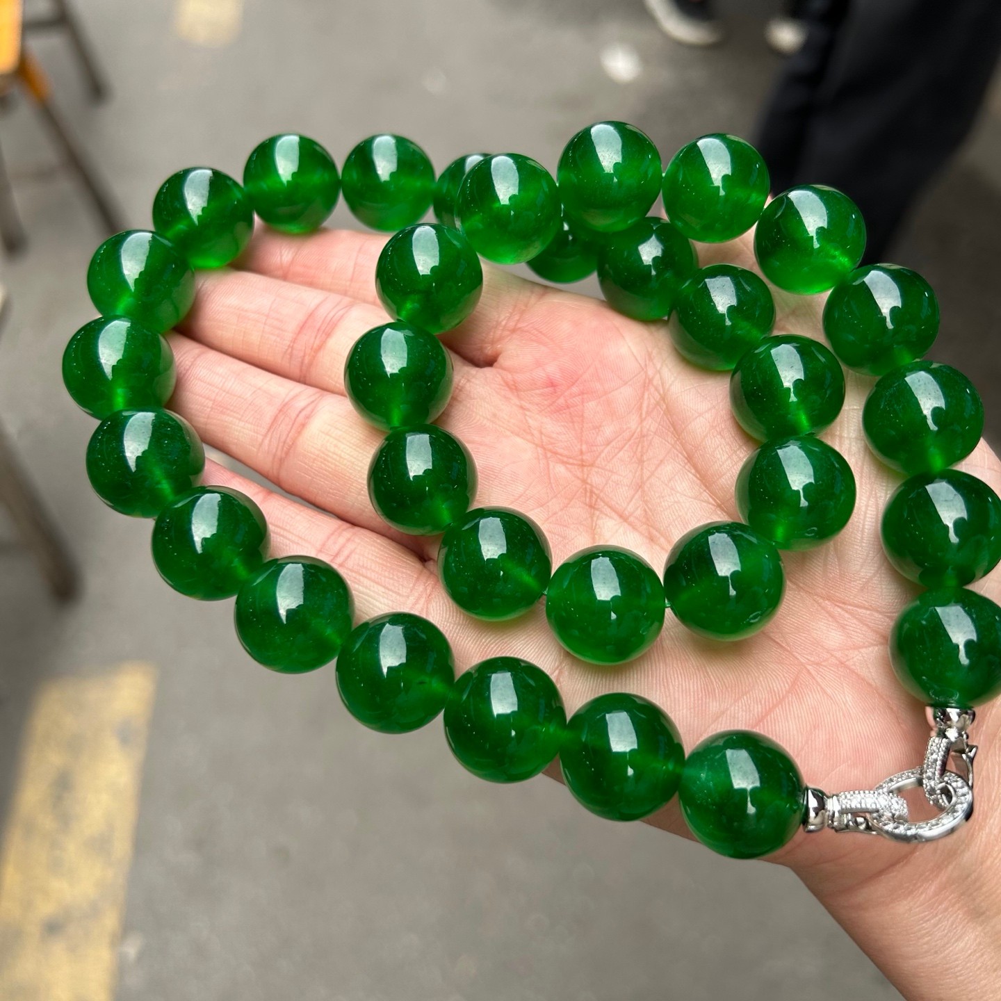 Luckly 17mm Nature round ice Green Burmese Jade Jadeite beads amulet Necklaces
