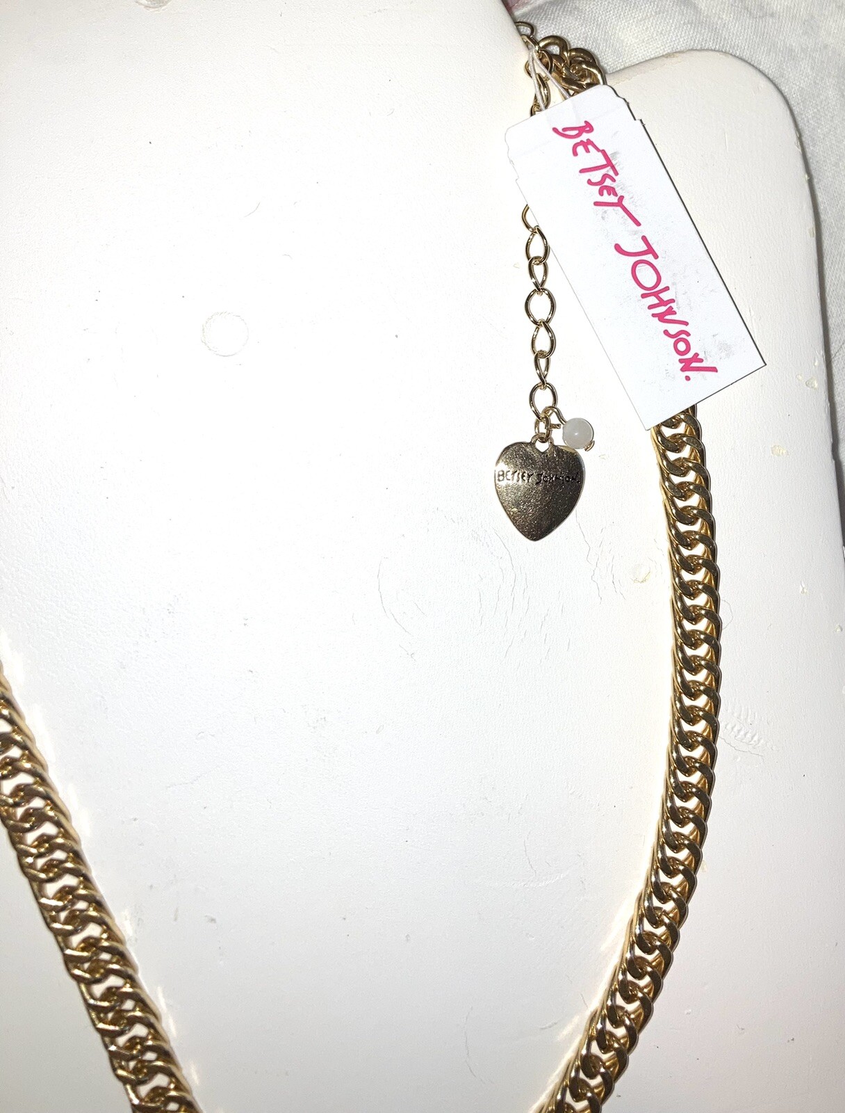 Betsey Johnson Modern asymetrical heart Necklace new gold pink