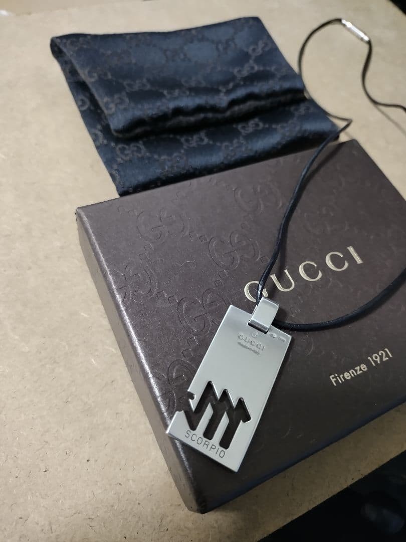 Good Condition GUCCI Silver 925 Necklace, Made In Italy, Luxurious Feel.