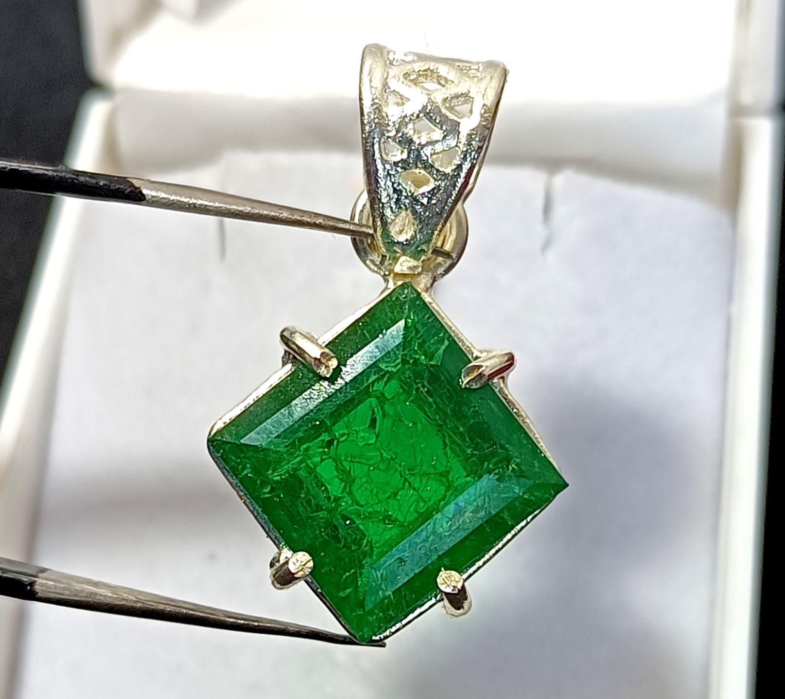 Certified 30.90 Ct Natural Emerald 925 Solid Silver Fancy Cut Pendant Gemstone