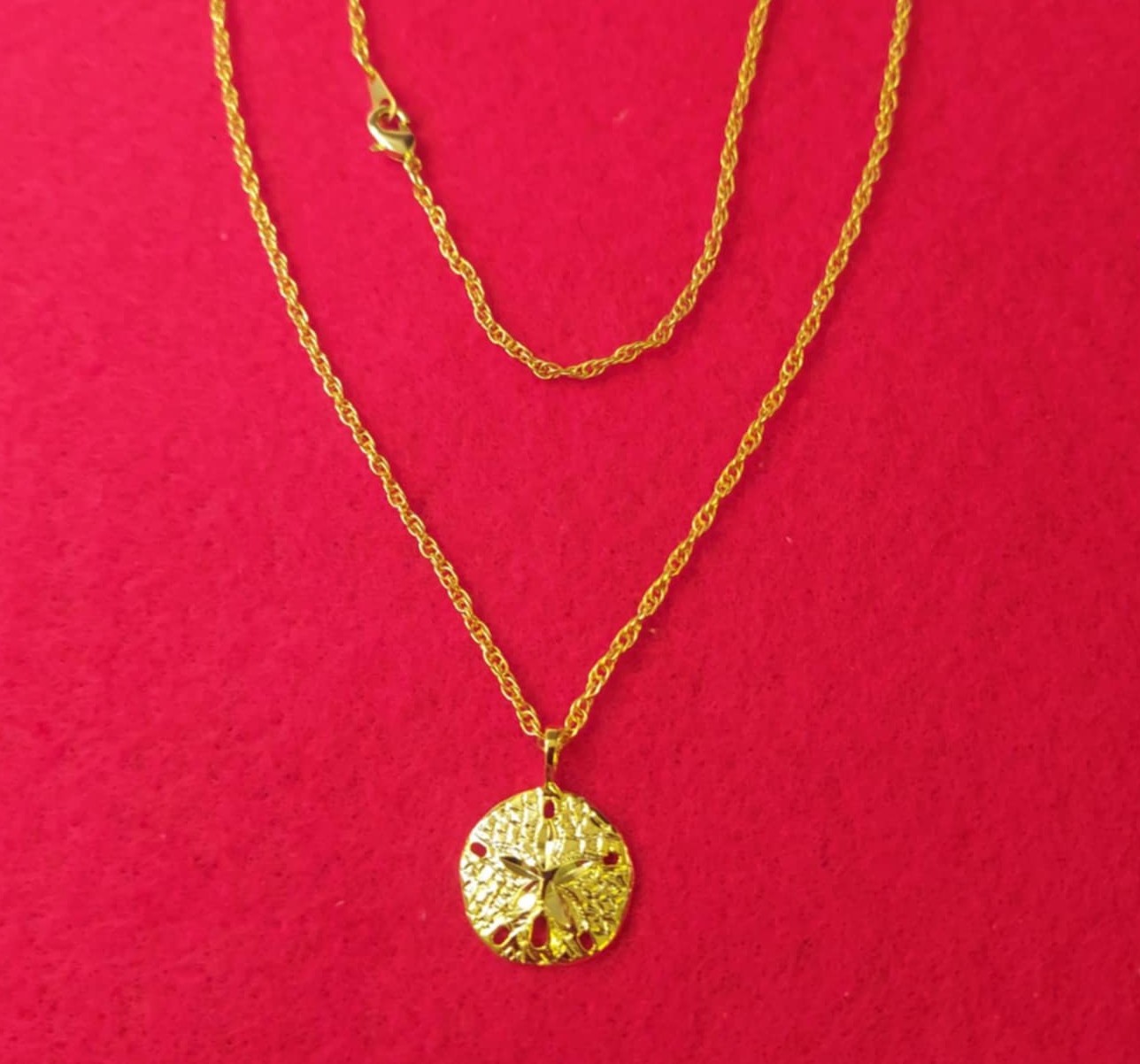 14KT GOLD PLATED SAND DOLLAR DIAMOND CUT CHARM – 2033