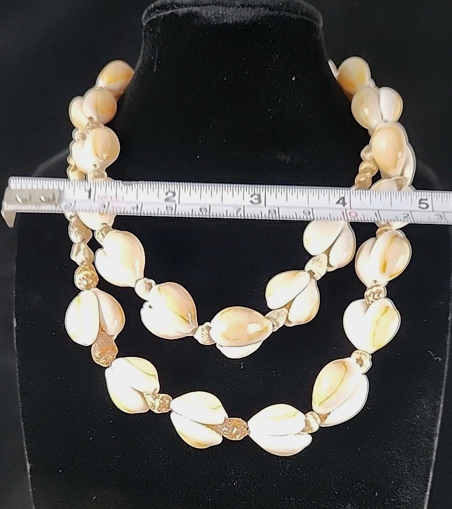 Seashell Long Necklace, Womens Ocean Necklace, Excellent condition