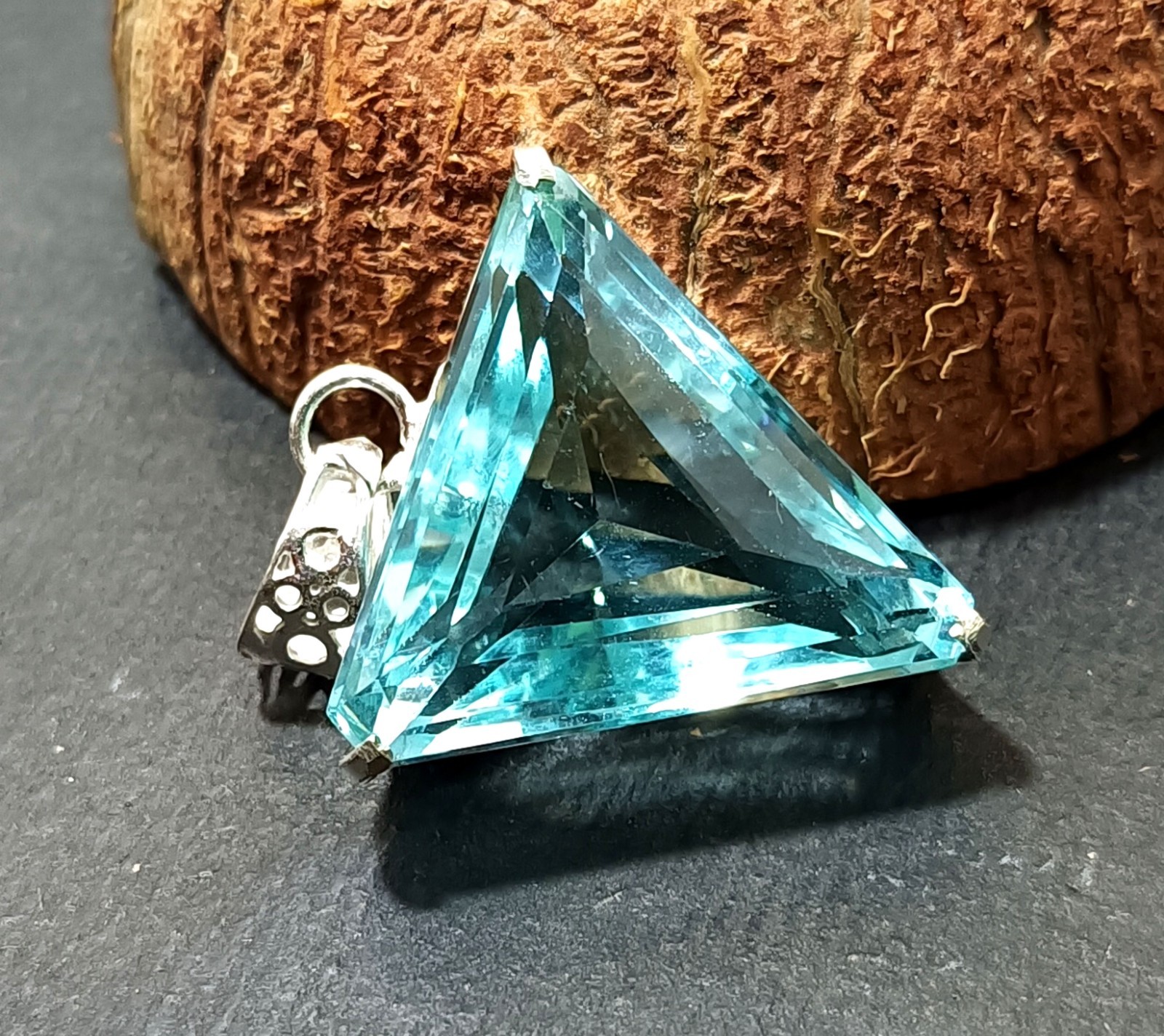 62.9Ct Trillion Aquamarine Natural Topaz 925 Solid Silver Pendant Loose Gemstone