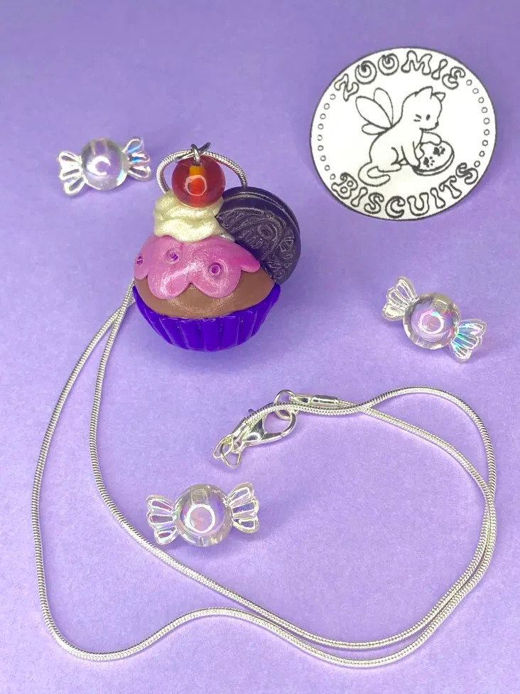 Oreo cookie cute cupcake necklace handmade (polymer clay) retro and unique