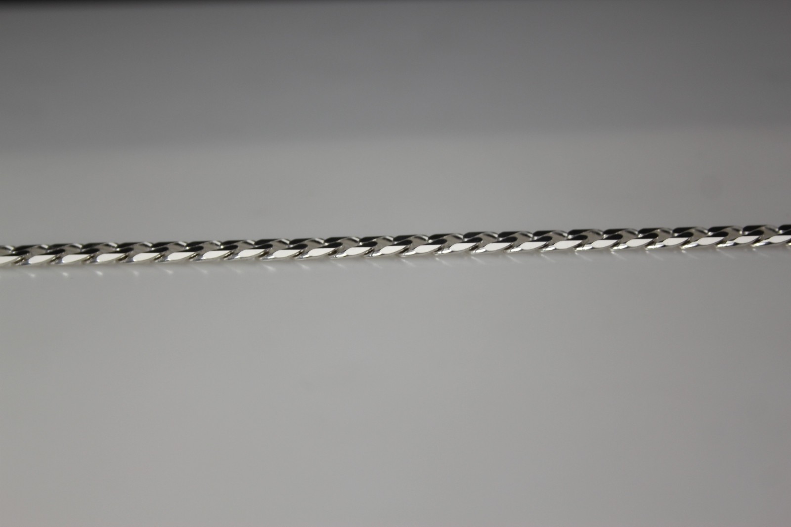 Sterling Silver 925 Flat Curb Link Chain Necklace 26.2 Grams, 22″l, (NEC5976x)