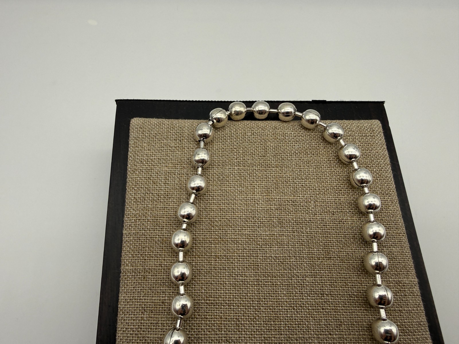 NEW Uno de 50 SNOWFLAKE Necklace Silver & Gold Plated Beaded Ball Chain Accent