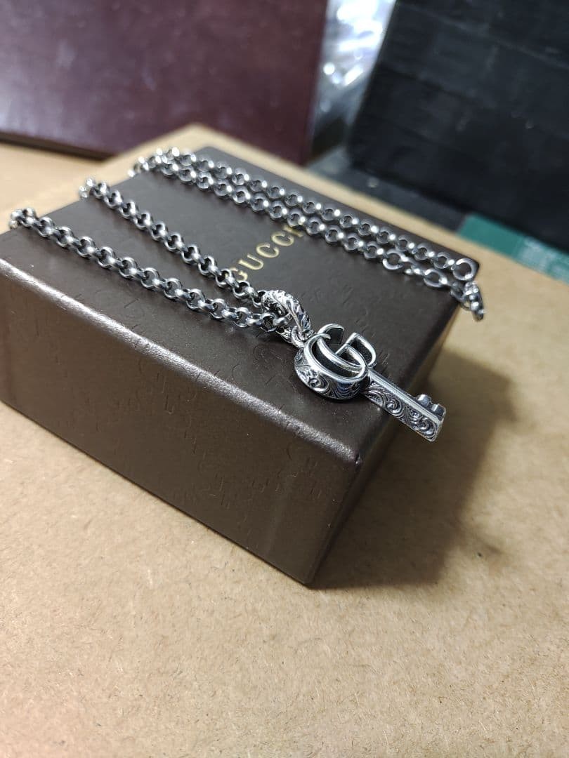Excellent GUCCI Silver 925 Arabesque Key Necklace – Luxurious Feel, With Box.