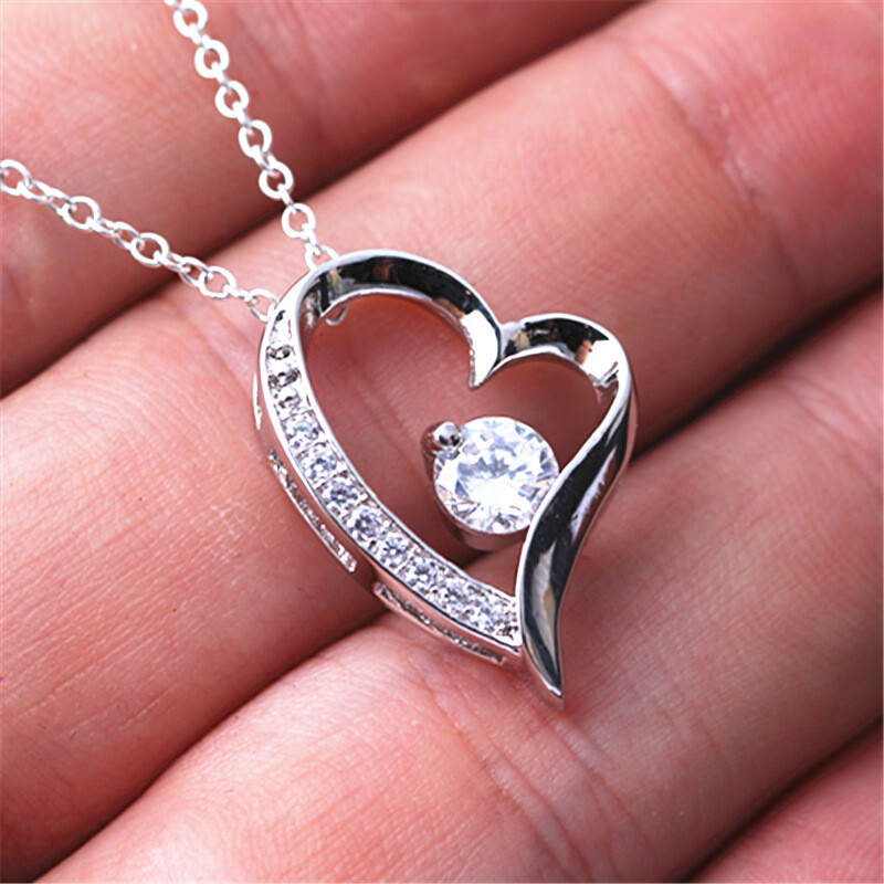 To My Soulmate/Wife Necklace Gift for Valentine Fiancée/Girlfriend Gifts for Her