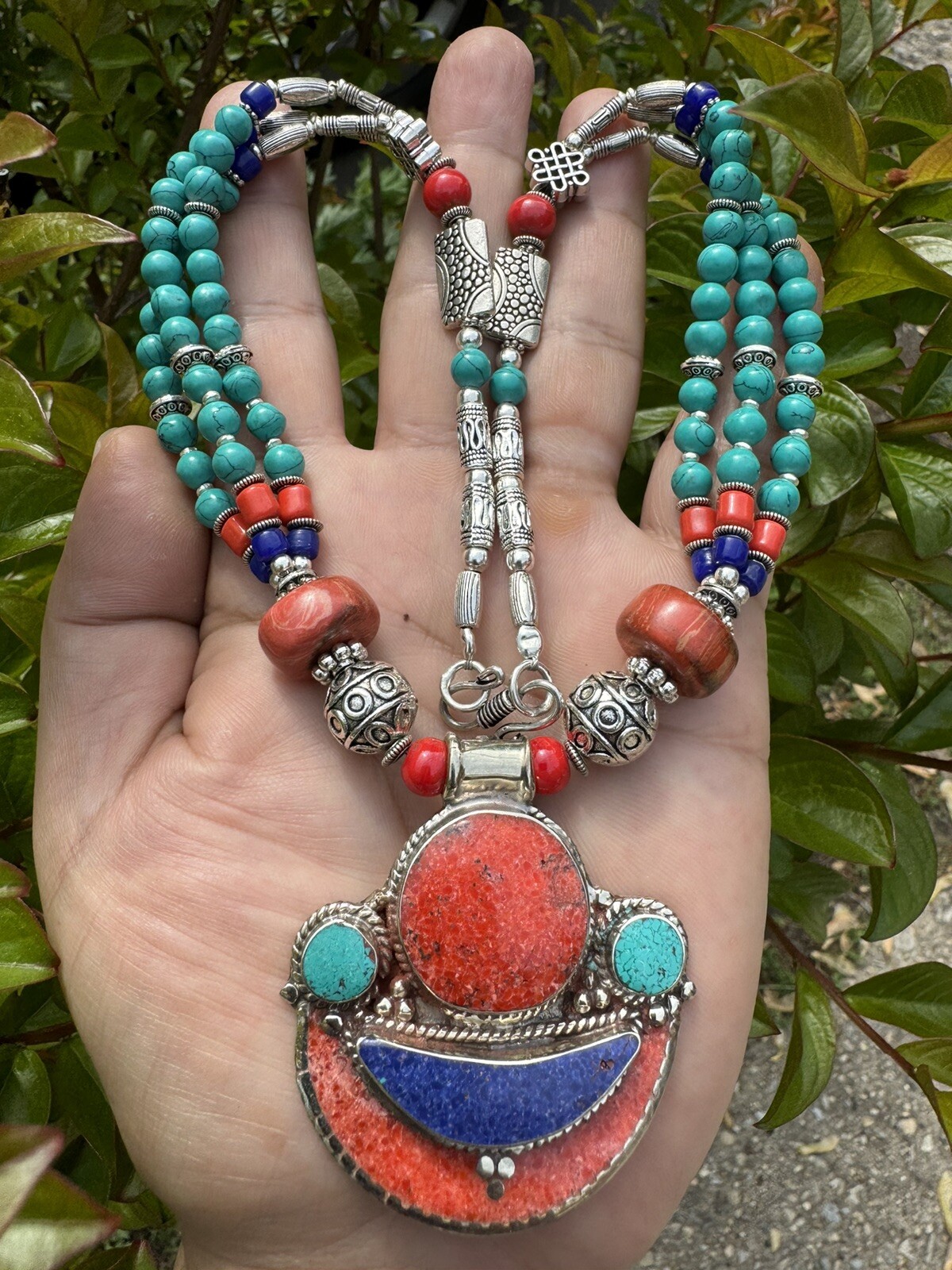 Stunning multi strand tribal theme handcrafted inlay stone pendant necklace 19”