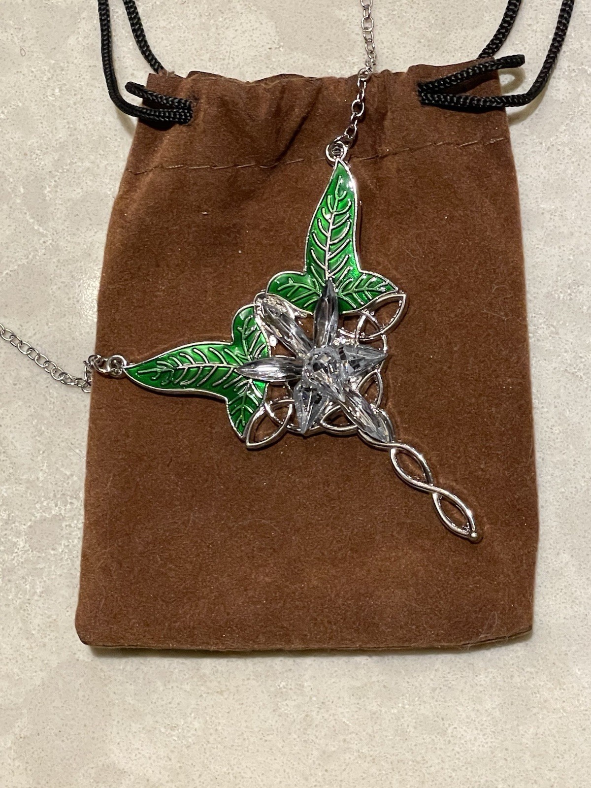 Lord of the Rings Arwen LotR Elven Evenstar Crystal Necklace Pendant & Gift Bag