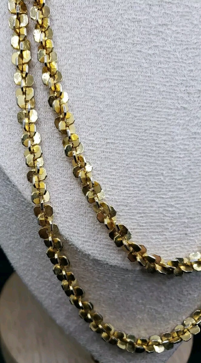Unique Goldtone 36″ Margarita Link Chain Necklace Criss-cross Panel Chain