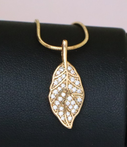 Elegant Leaf Design Rose Gold Pendant with Sparkling White Stones, XPPT1868