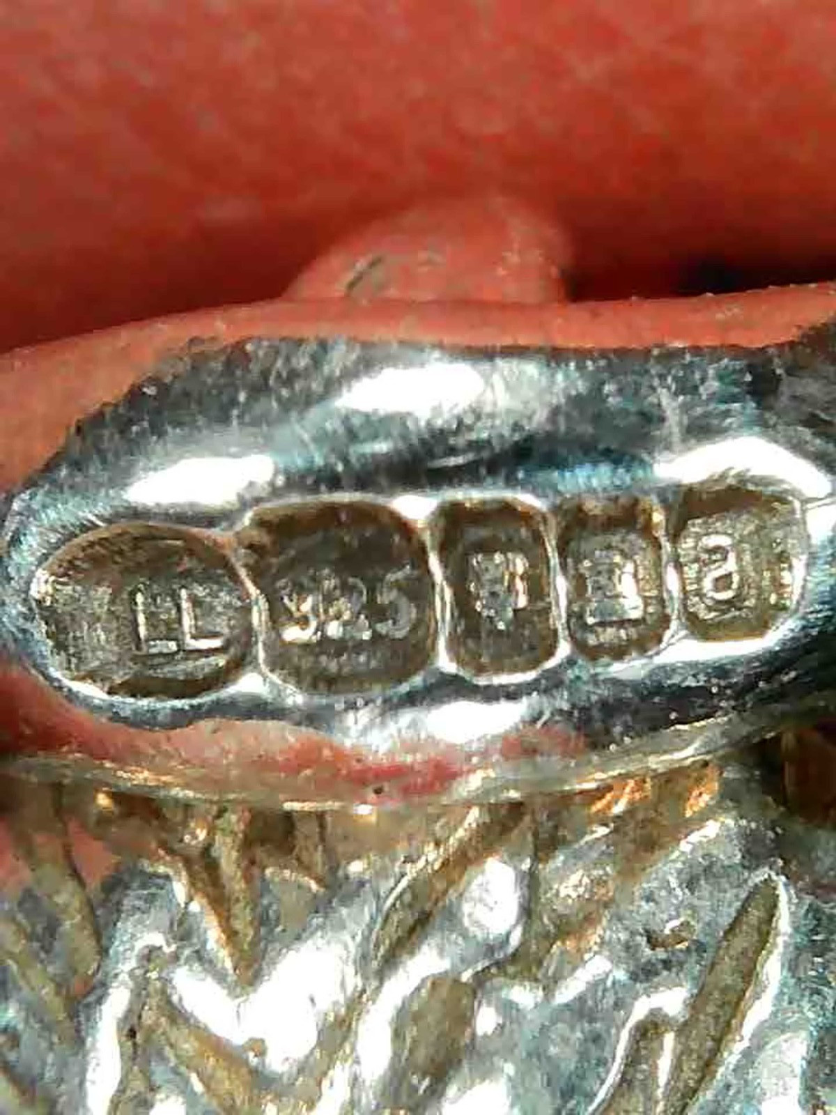 Links of London Scottie Dog Pendant with United Kingdom 925 Silver Hallmarks