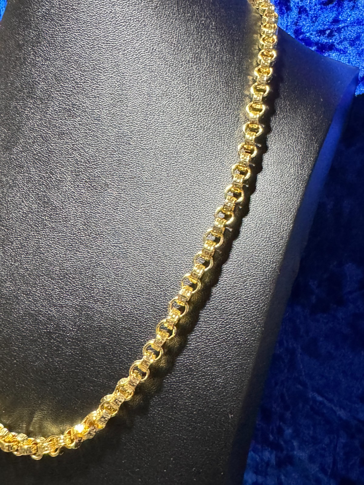 Unique Rollo Necklace 7 Mm with Auspicious Engraved Pattern 24″ Treasurable