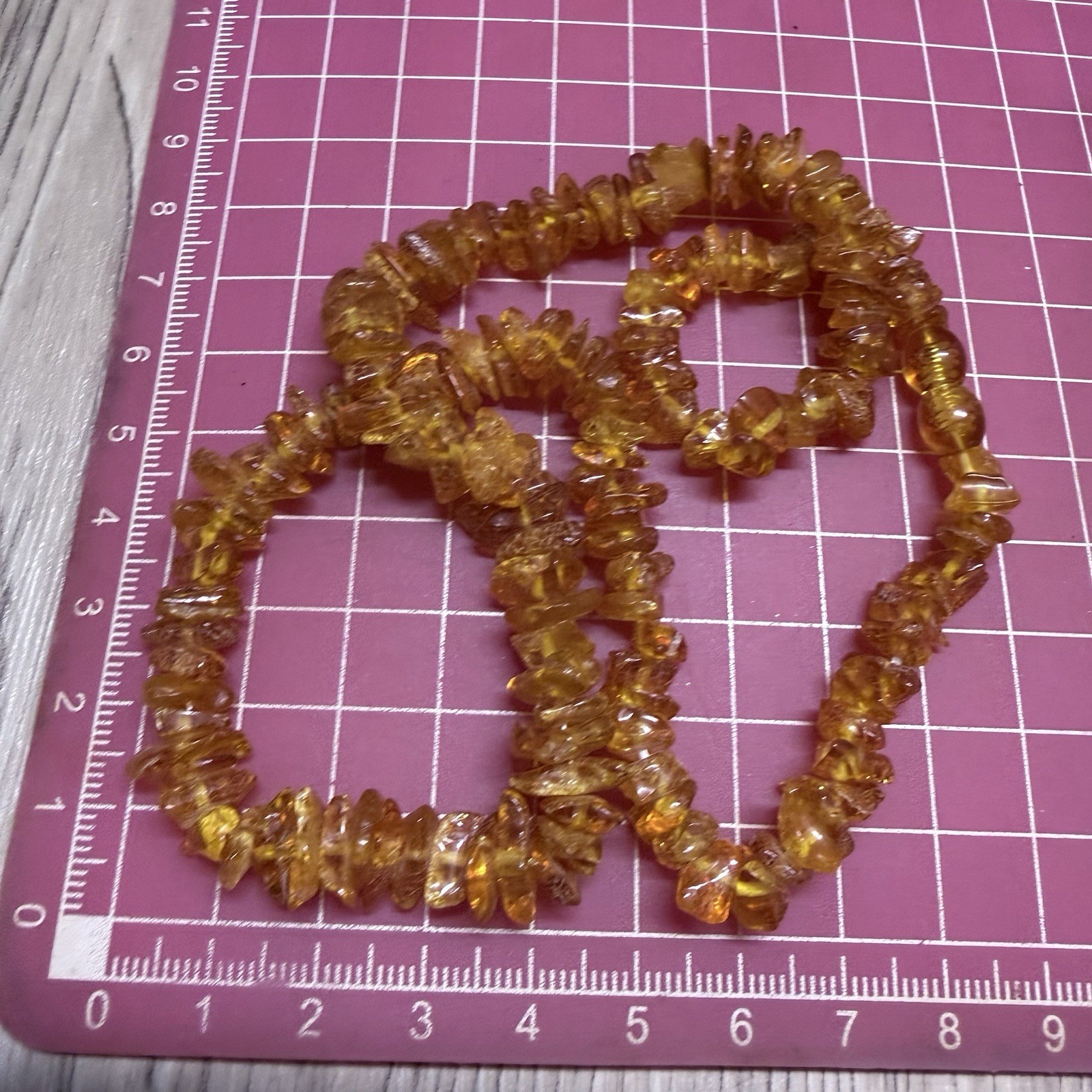 VINTAGE Amber Chip Beaded Necklace Orange Gemstone Retro Kitsch Pretty 46cm