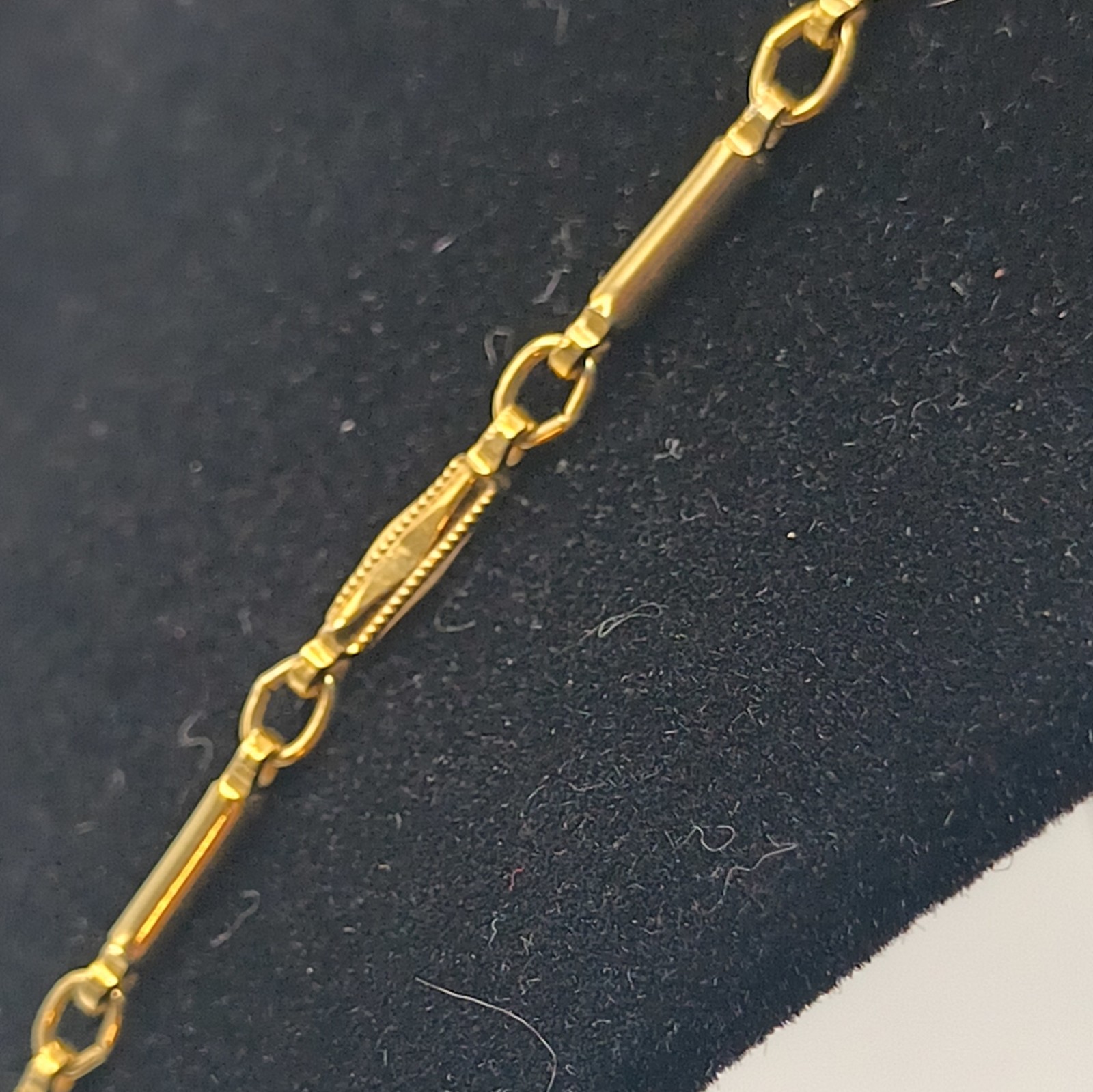 Gold Tone Bar Link Chain Necklace No Stone Spring Ring Clasp Heavy Made Nicely